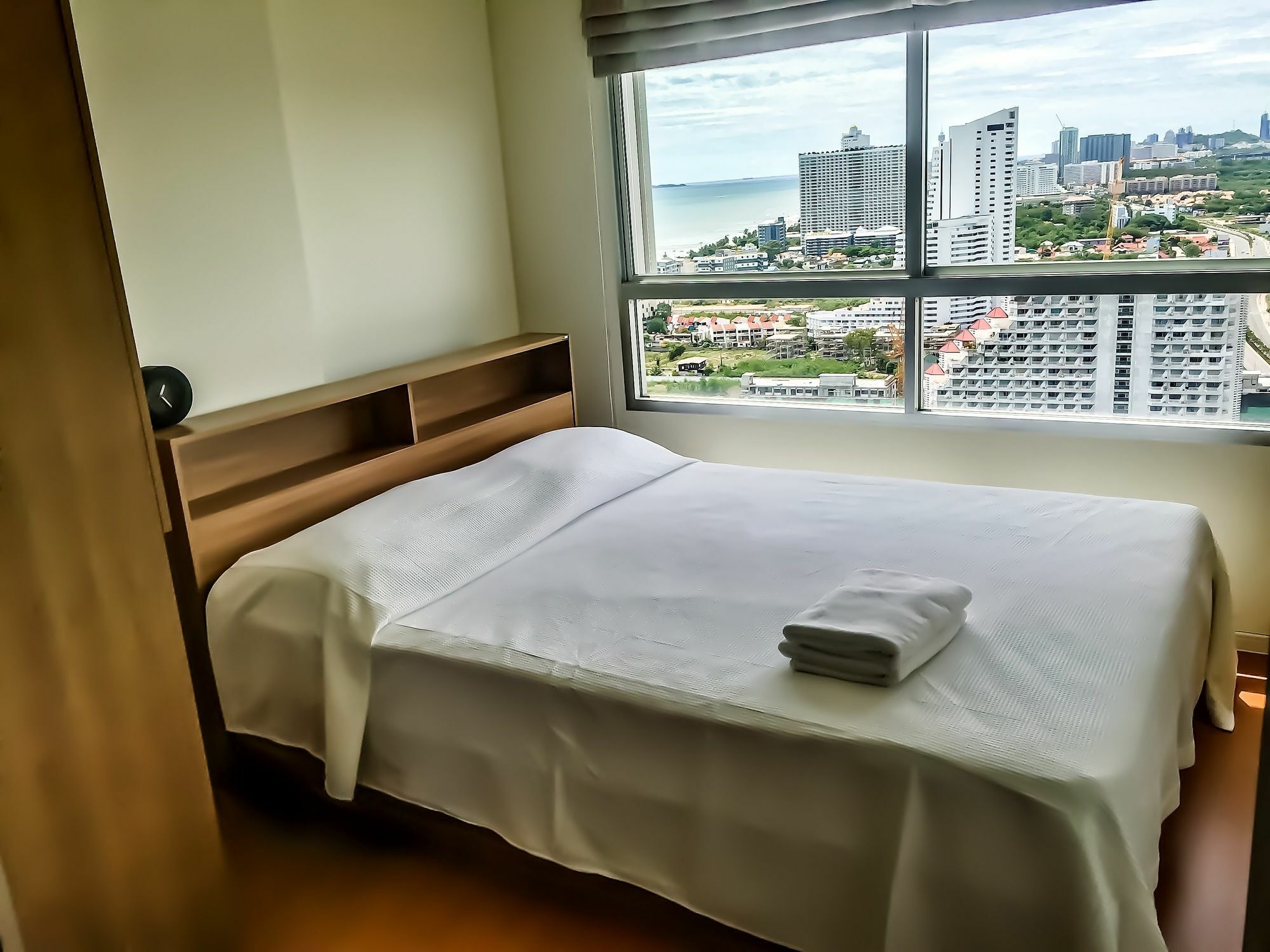 Lumpini Seaview Jomtien By Parikal Hotel Kültér fotó